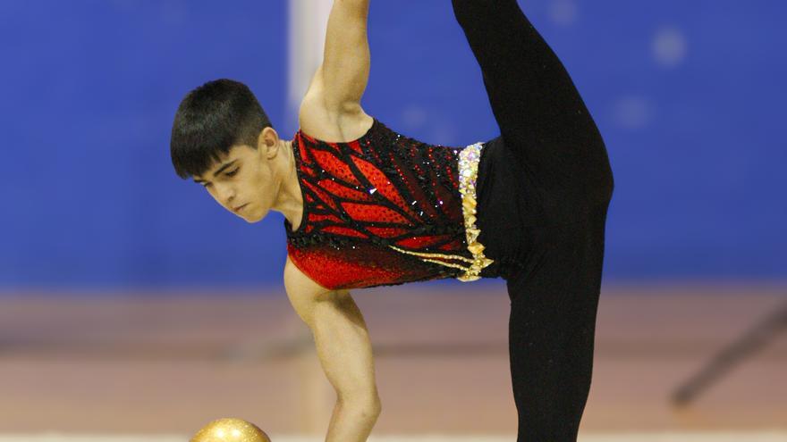 El gimnasta ermuarra Hodei Rivas conquista el Campeonato de Euskadi en categoría absoluta
