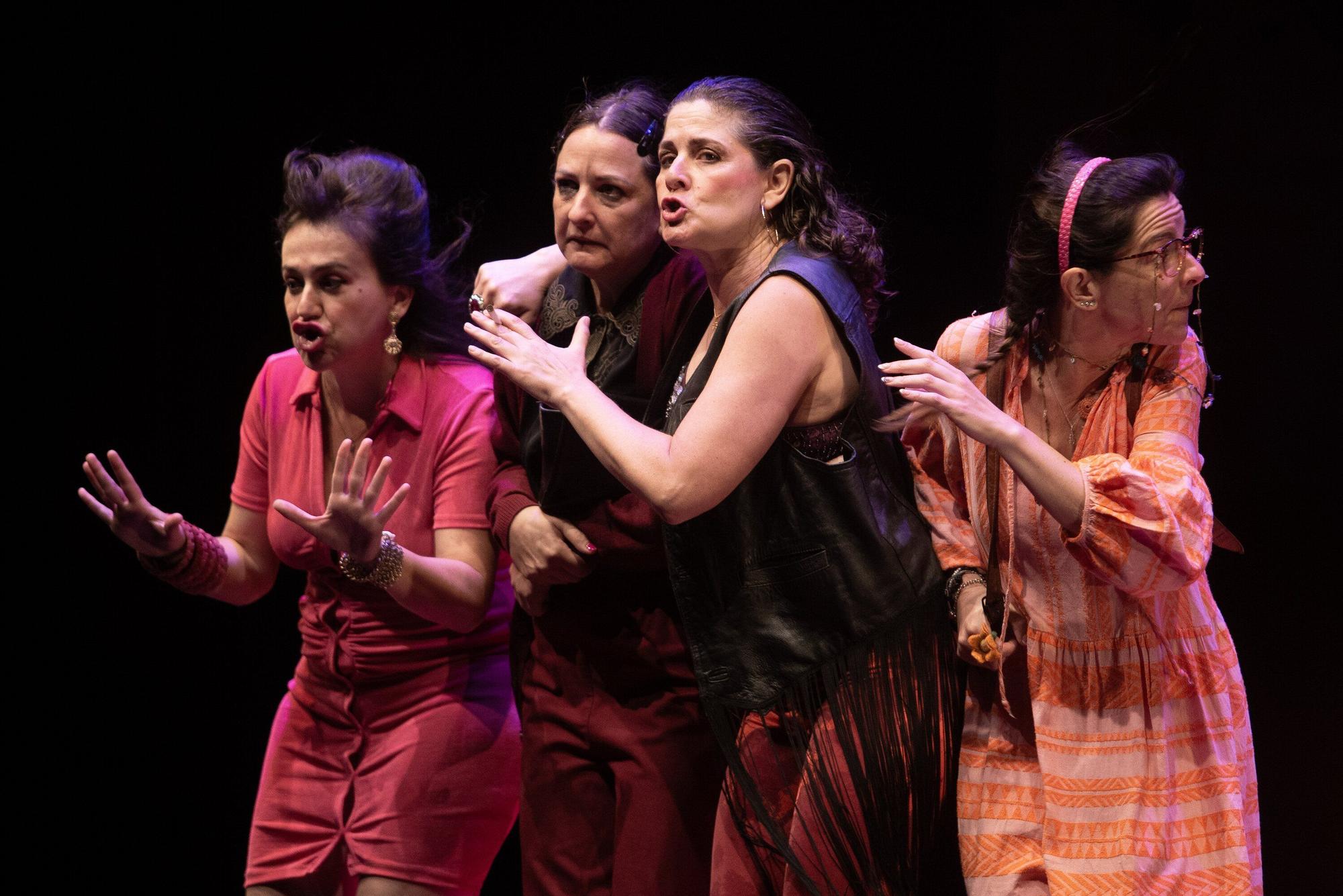 Fotos de &#039;Las bingueras de Eurípides&#039; en el Festival de Teatro de Olite 2025
