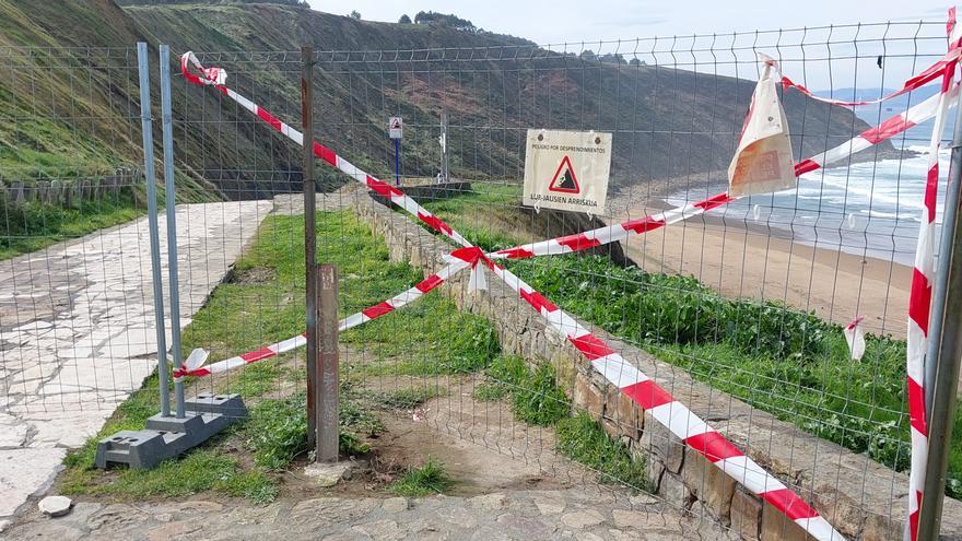 La rampa de acceso a La Salvaje de Sopela seguirá cerrada en Semana Santa