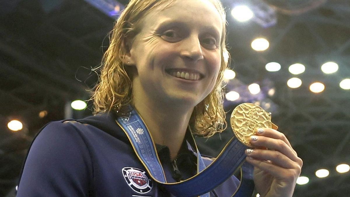 Katie Ledecky, con la medalla de oro.