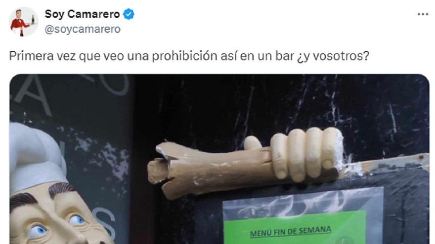 Un bar de Burgos crea una gran polémica al prohibir entrar con esta prenda de vestir