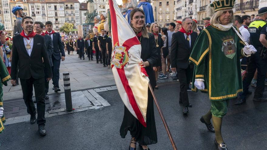 En imágenes: Así ha sido la tradicional Comitiva Municipal de ida a Vísperas