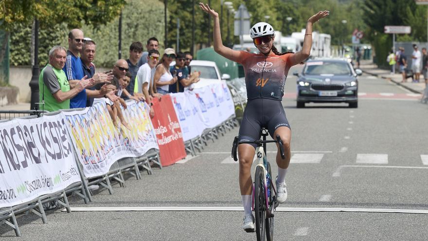 Fotos de la segunda etapa de la Vuelta Ciclista a Pamplona Femenina 2026