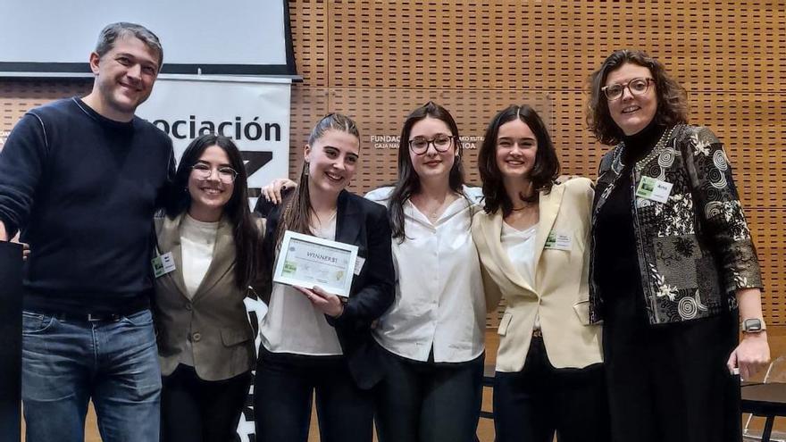 Once centros educativos participarán en el torneo de debate en inglés que organiza San Cernin