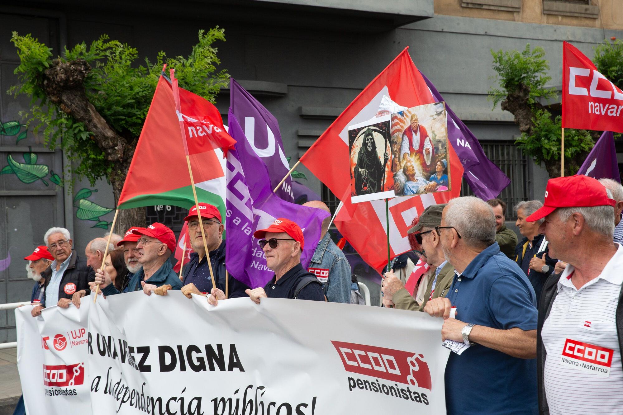 Fotos de la manifestación de UGT y CCOO por el 1 de mayo en Pamplona