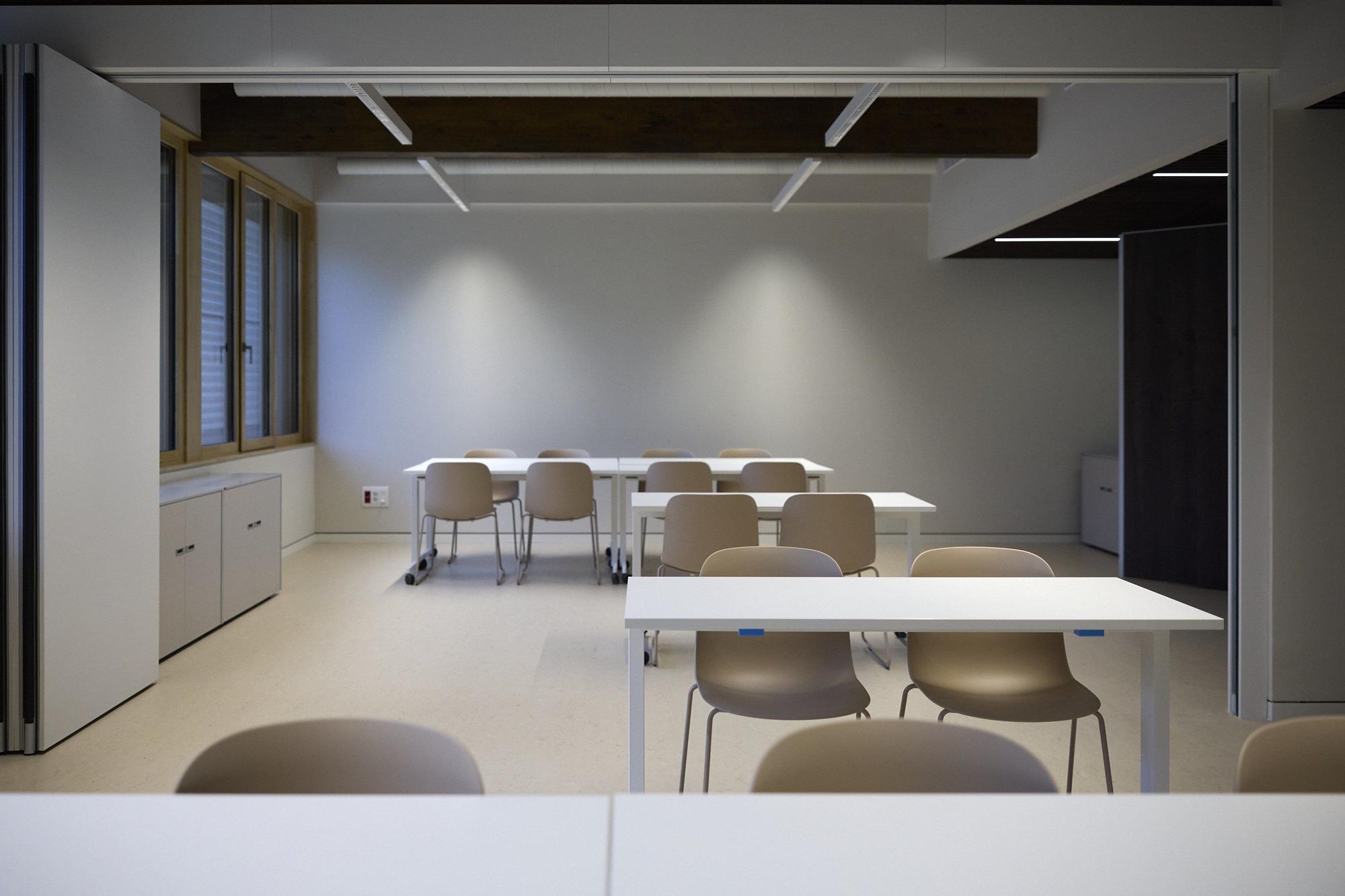 El Ayuntamiento del Valle de Aranguren inaugura el edificio destinado a espacio joven