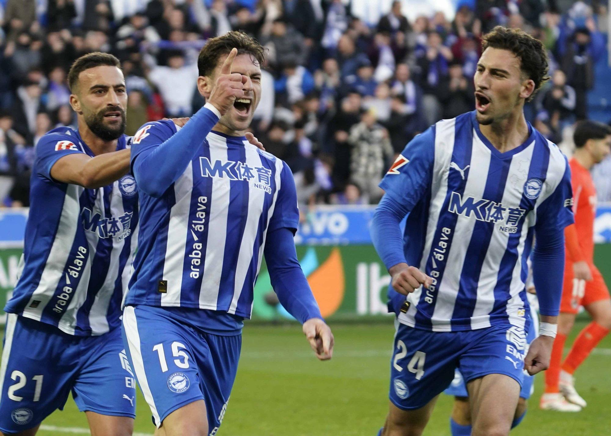Todas las fotos del Alavés - Real Sociedad
