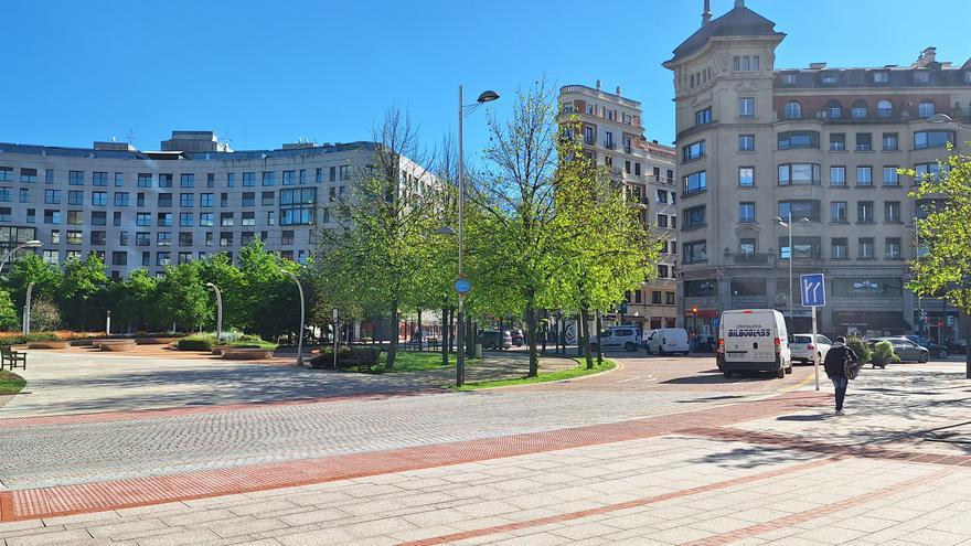 Euskadi plaza eta Arte Ederren Museoaren ingurua hobetu ditu Udalak
