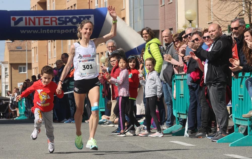 Imágenes de la carrera de Hiru Herri en Huarte este domingo