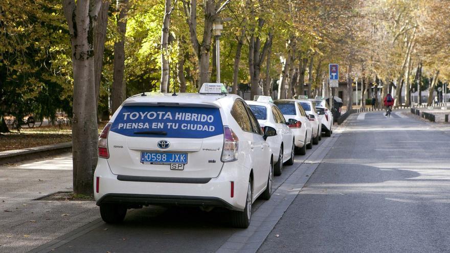 Vitoria decreta el calendario de guardias de los taxistas desde junio hasta diciembre