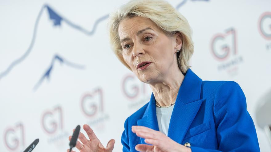 Von der Leyen avala retrasar el acceso de los menores a las redes sociales y anuncia una posible ley europea antes de fin de año