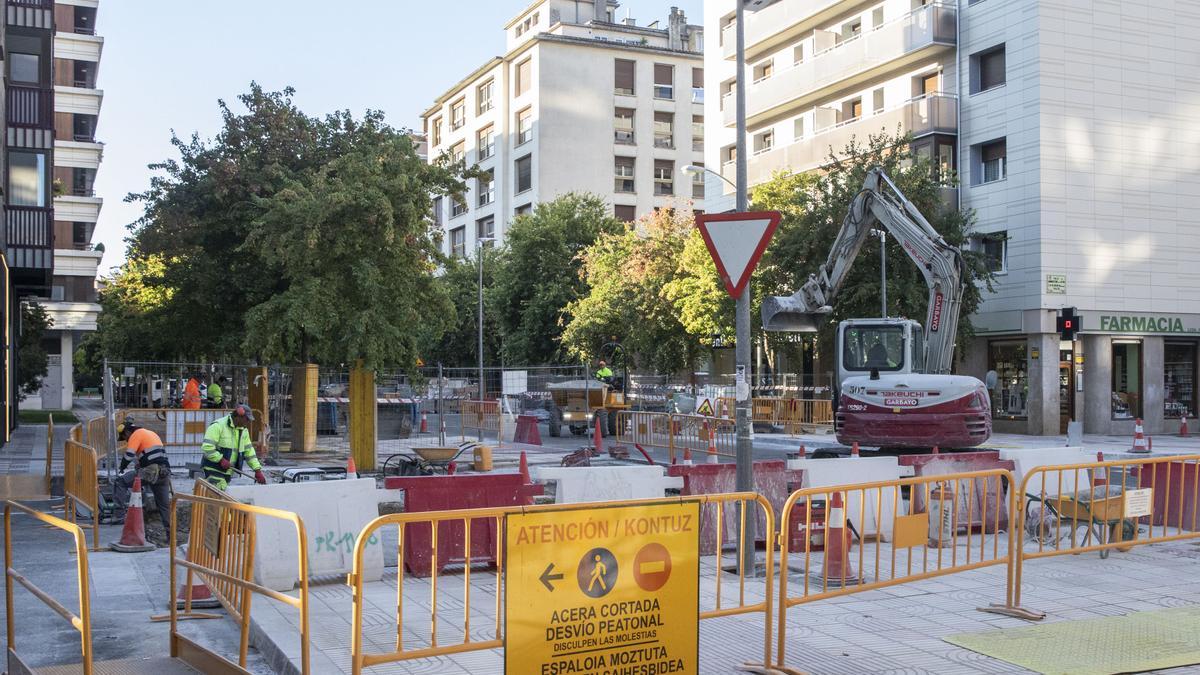 Obras en la calle Monasterio de Cilveti.