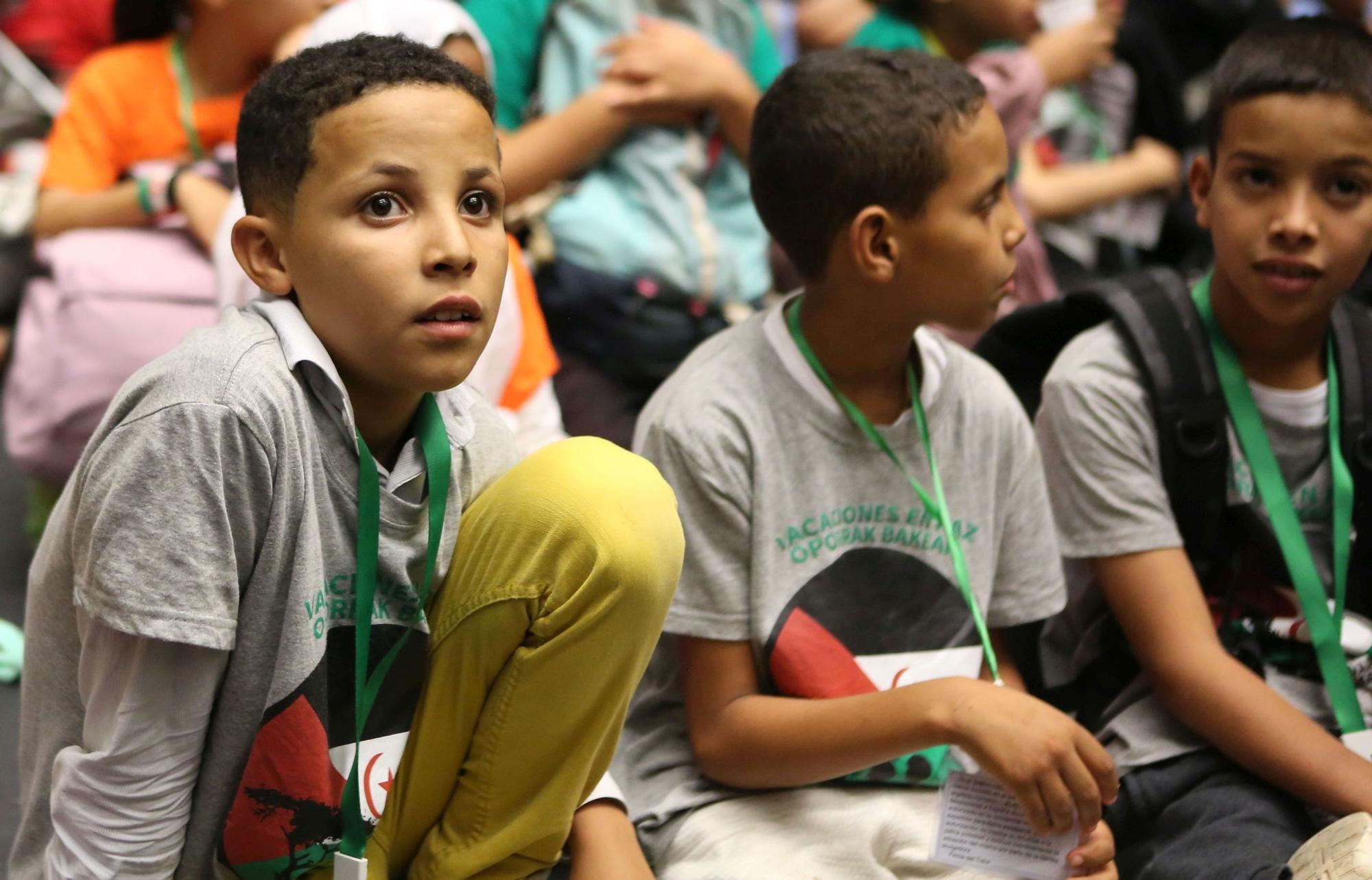 'Vacaciones en Paz': recepción a los niños saharauis que llegan a Navarra para pasar el verano