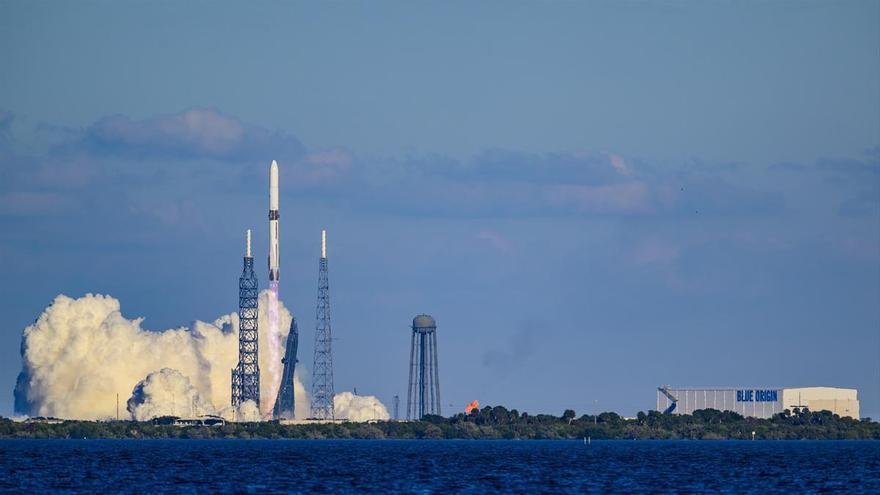 Blue Origin hace historia al enviar al espacio a una persona en silla de ruedas