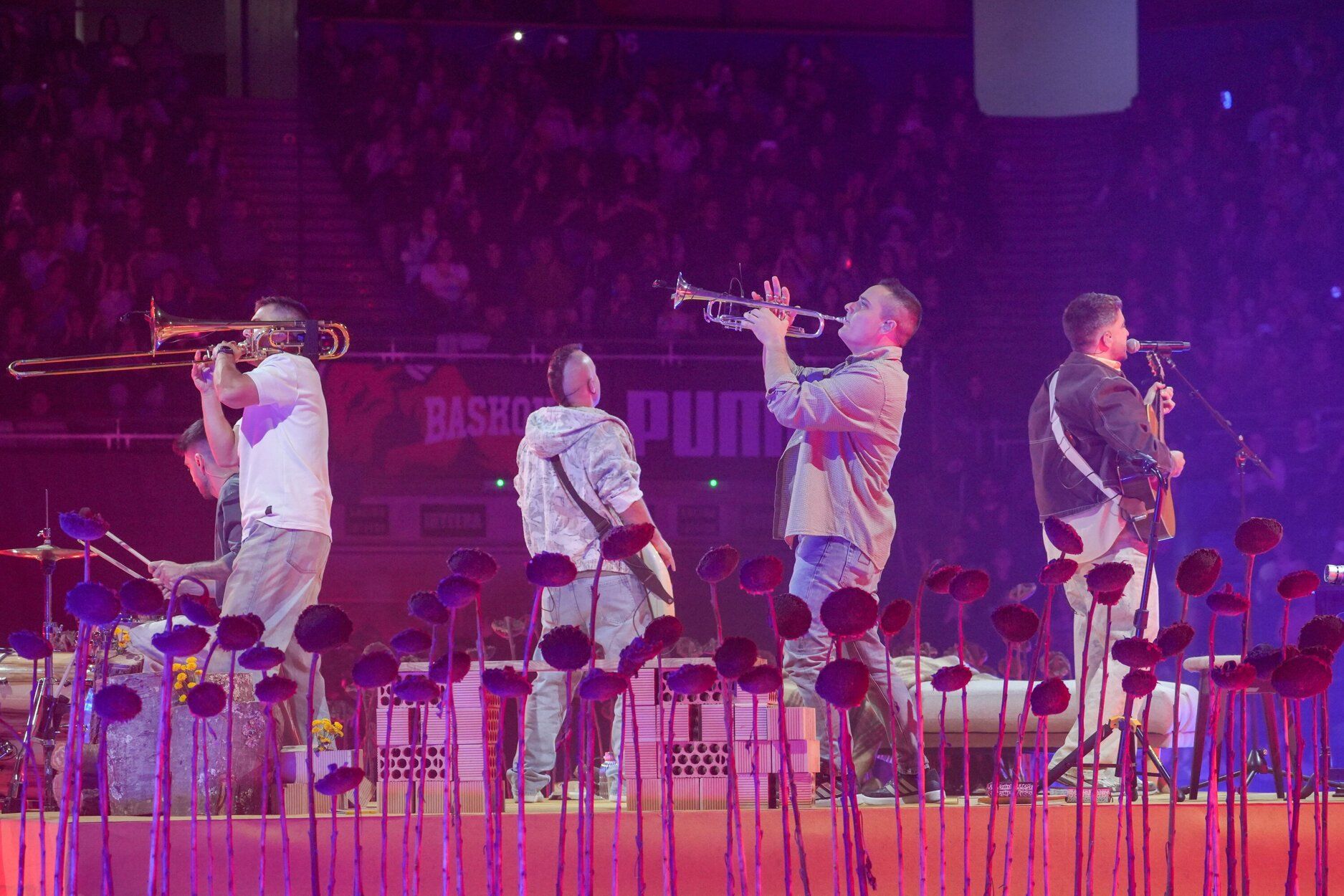 ETS presenta su disco Konkista en Gasteiz