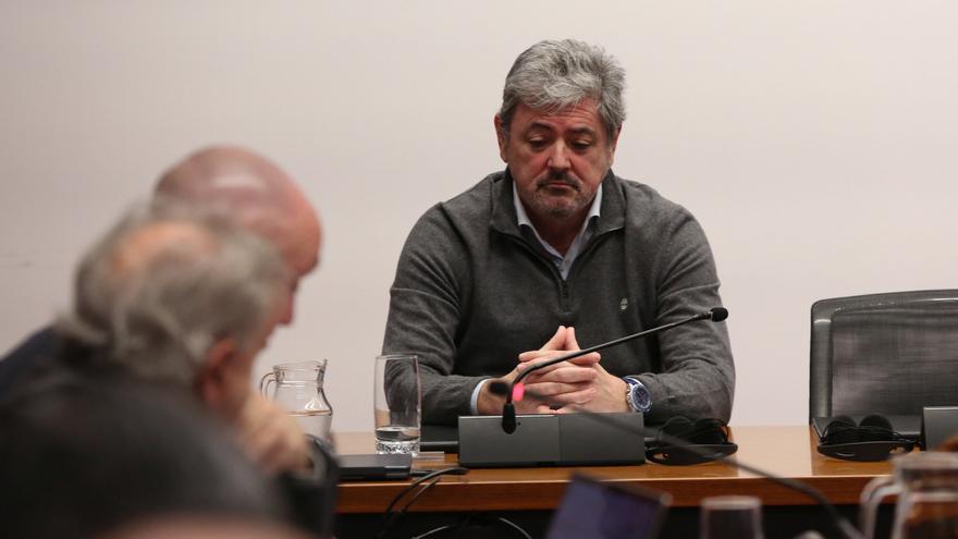 Antxon Alonso comparece en la comisión de investigación del Parlamento foral
