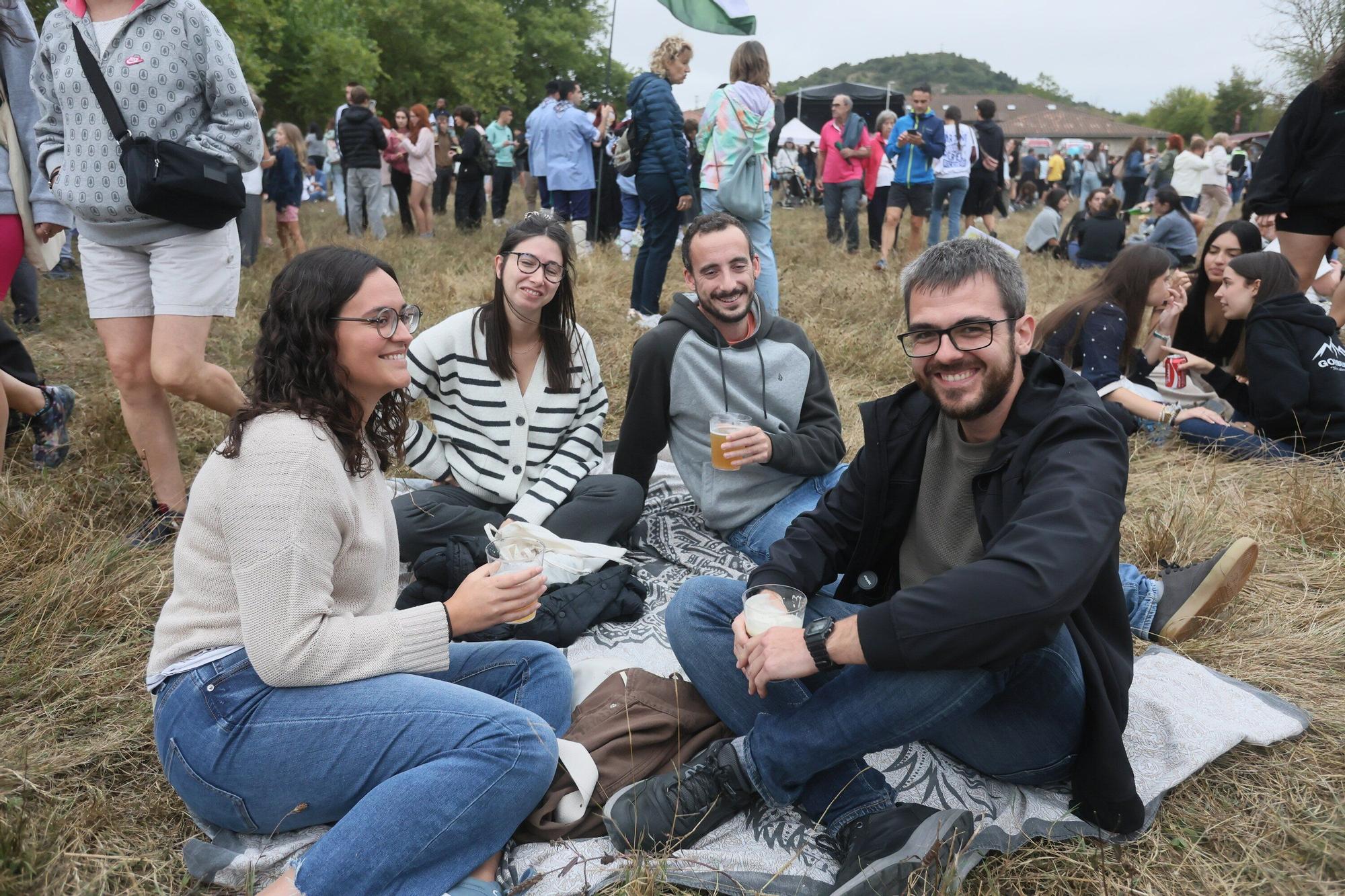 En imágenes: Las campas de Olarizu se llenan de fiesta