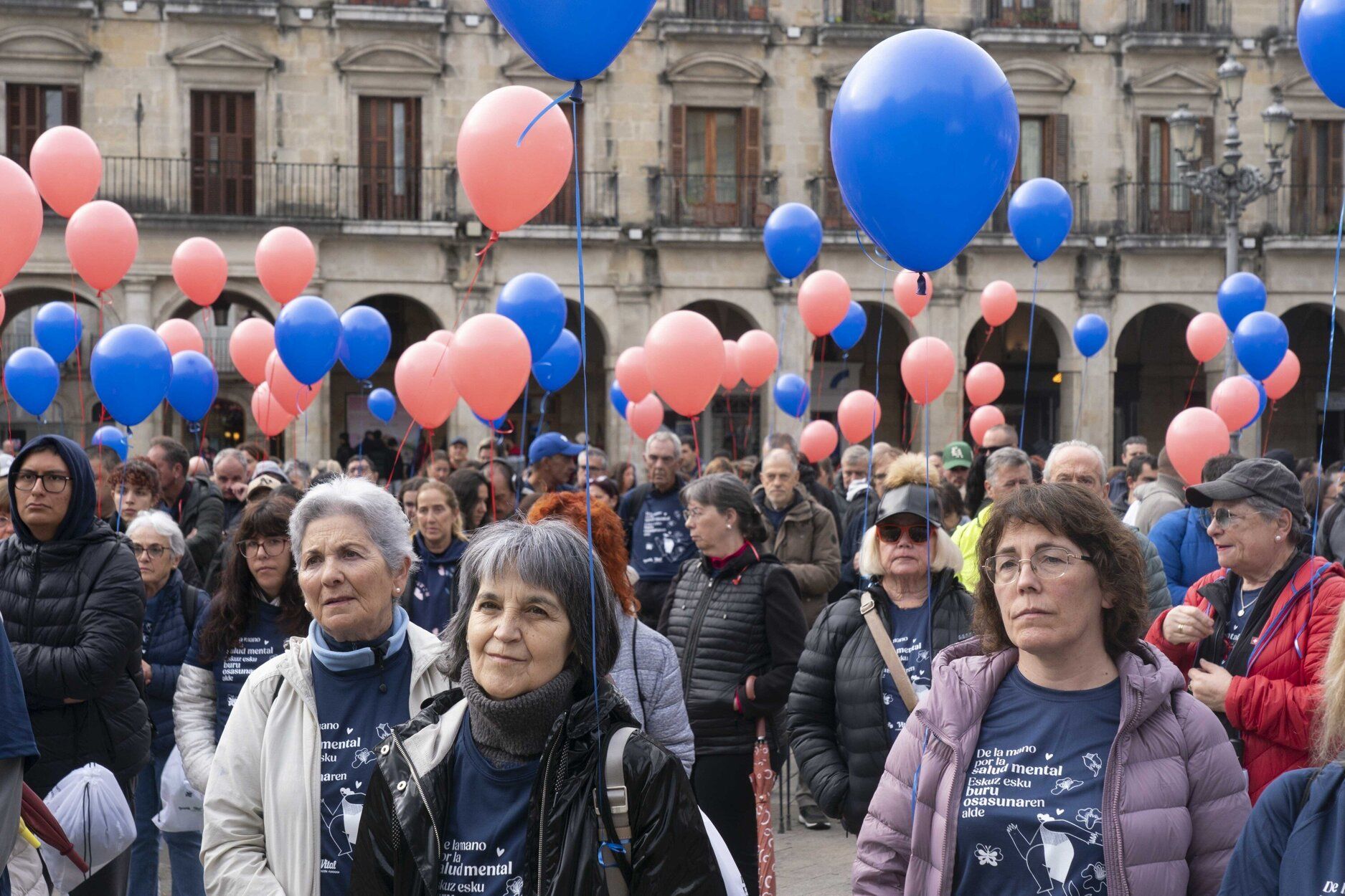 En imágenes: Así ha sido la VI Caminata Solidaria de Asafes en Vitoria por la salud mental