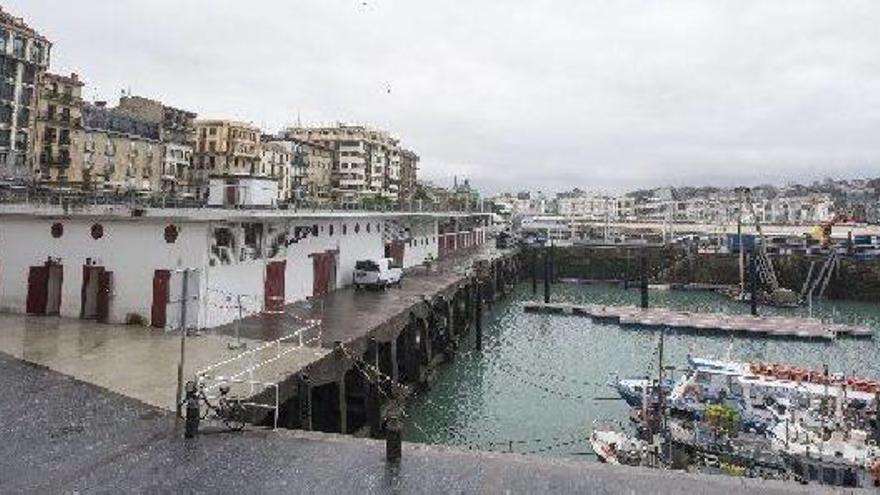 Los pesqueros  convivirán con veleros de paso