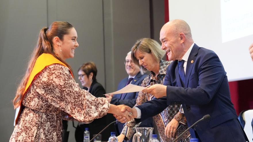 Pérez Iglesias: “Unibertsitateko ikasleak ondo prestatuak daude arazo konplexuei aurre egiteko”