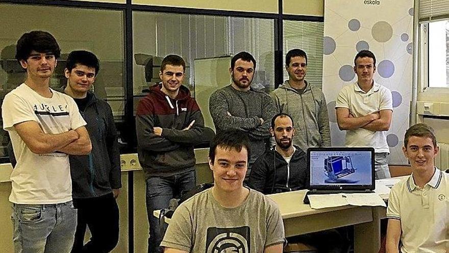 Goierri eskolako ikasleek ibilgailu elektrikoa egin dute