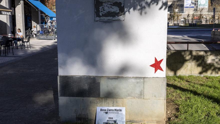 Atacan una placa colocada hace cinco años en memoria de Rosa Zarra