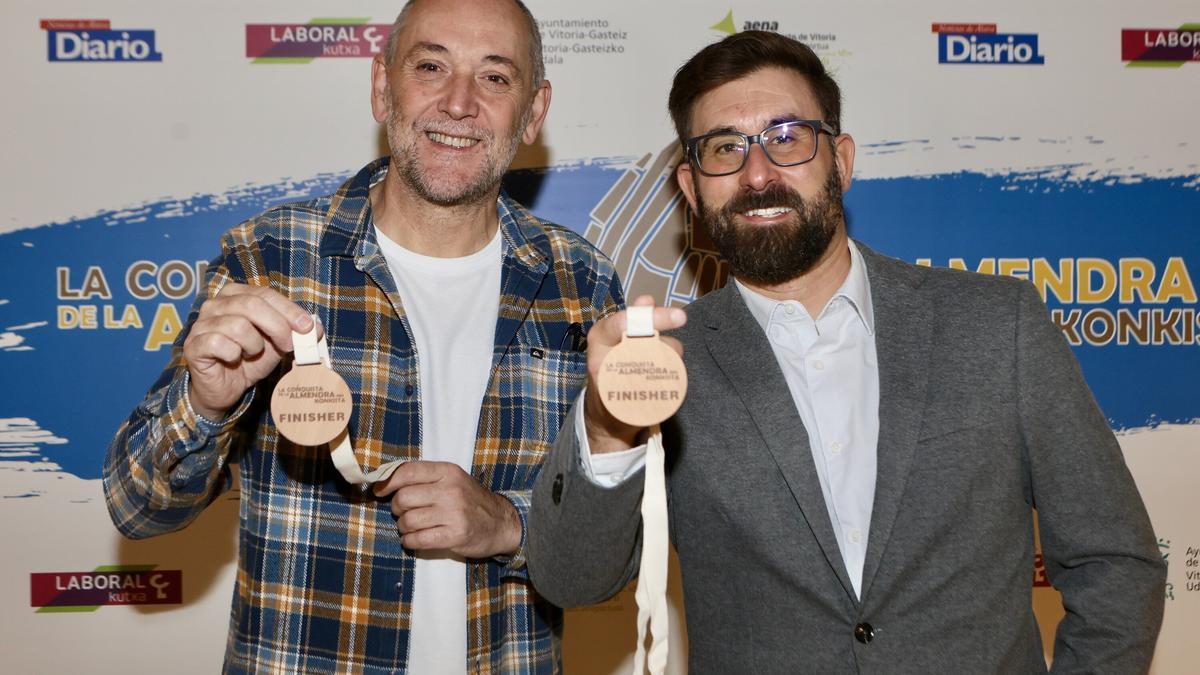 Kepa Ortiz de Urbina, de Laboral Kutxa, junto a Iker Clausín, director comercial de DNA