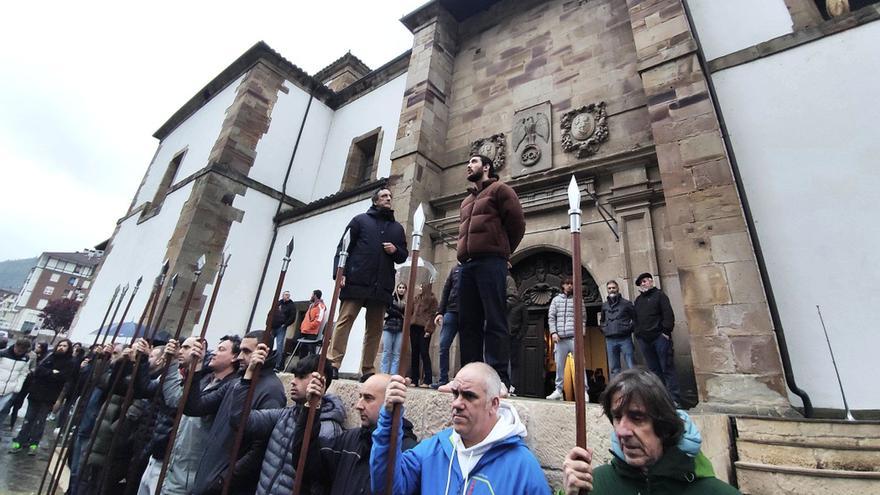 El alcalde de Balmaseda cambia el pleno por el pretorio