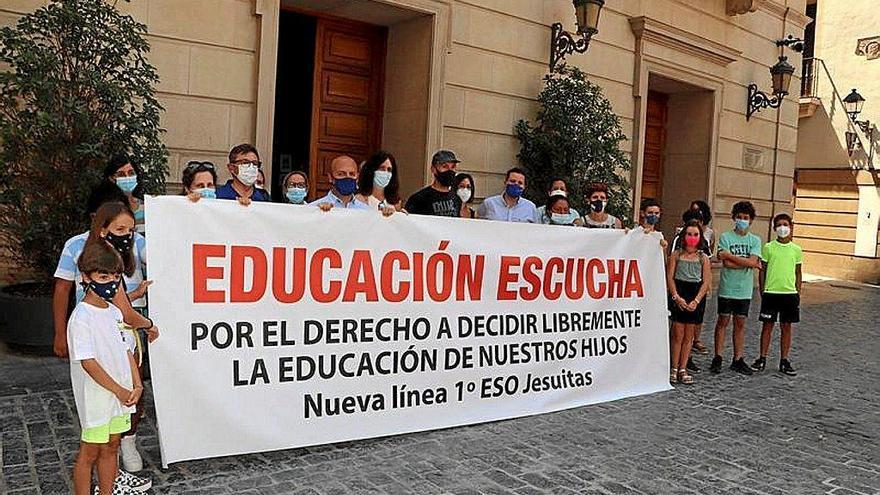 Educación aún no ha resuelto la queja de las familias de Jesuitas de Tudela