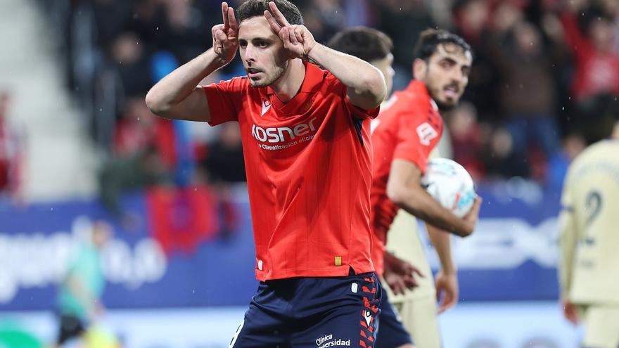Las puntuaciones del Osasuna-Barcelona: Raúl y Budimir lideran