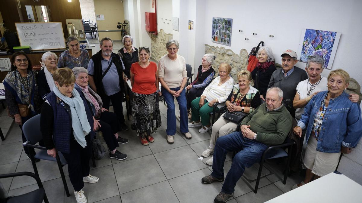 Presentación de la Asociación de Mayores Casco Viejo, celebrada este jueves en la calle Estafeta.