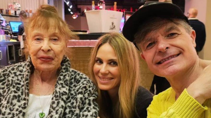 Gemma Cuervo emociona en las redes tras reencontrarse con sus compañeros de &#039;Aquí no hay quien viva&#039;