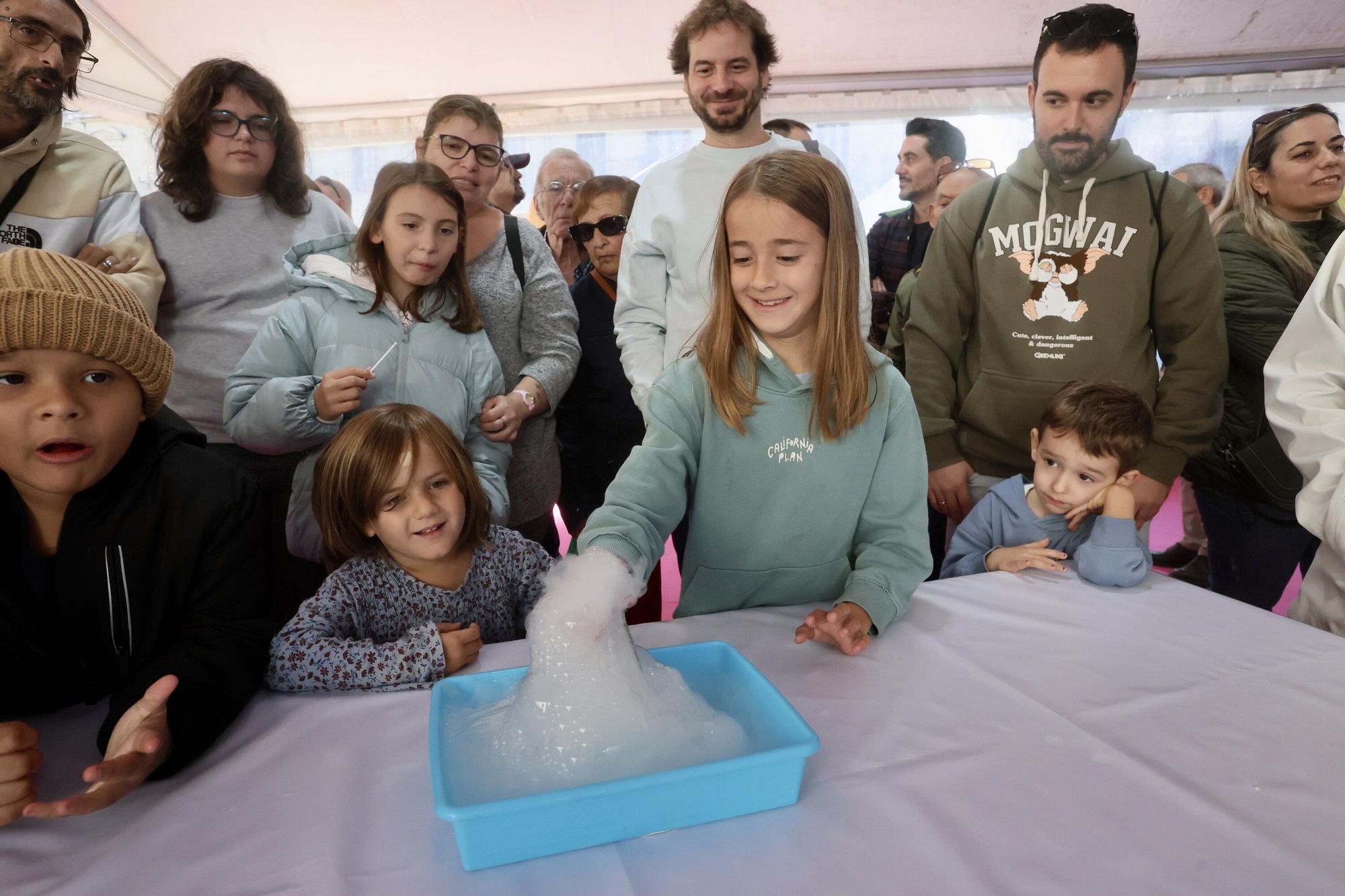 En imágenes: El centro de Vitoria acoge la jornada central del 'Made in Araba Day'