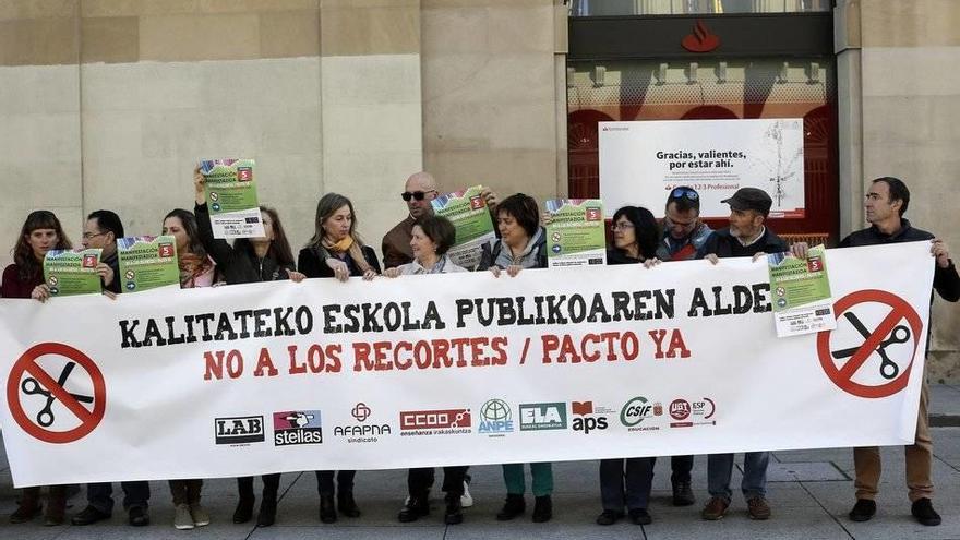 Los sindicatos de Educación valoran &quot;los avances&quot; y no descartan un acuerdo