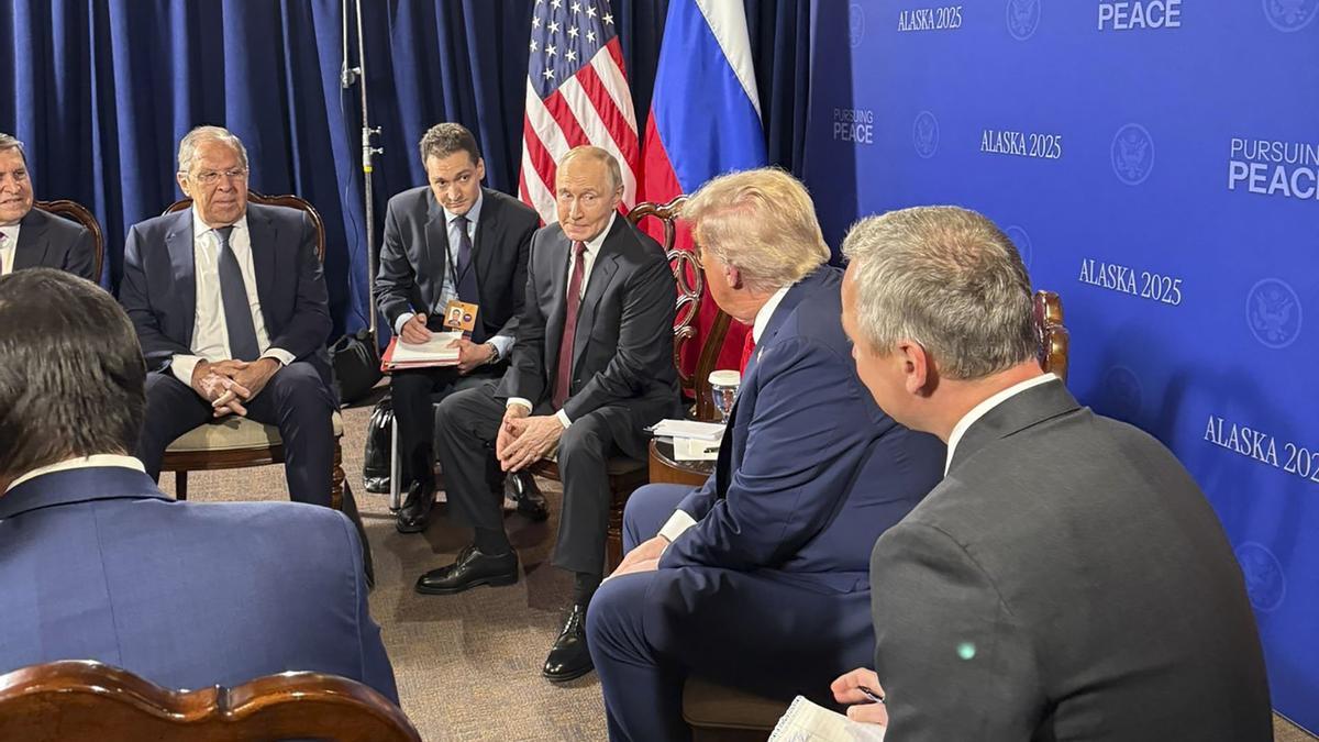 El presidente estadounidense, Donald Trump, y su homólogo, Vladímir Putin, durante su encuentro en Alaska.