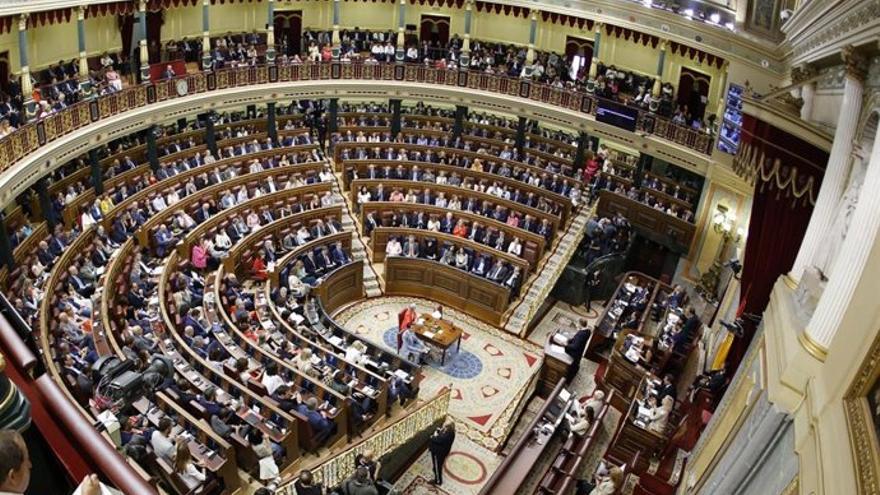 PP y Vox se quedan solos en el Congreso en su negativa a regular la actividad periodística
