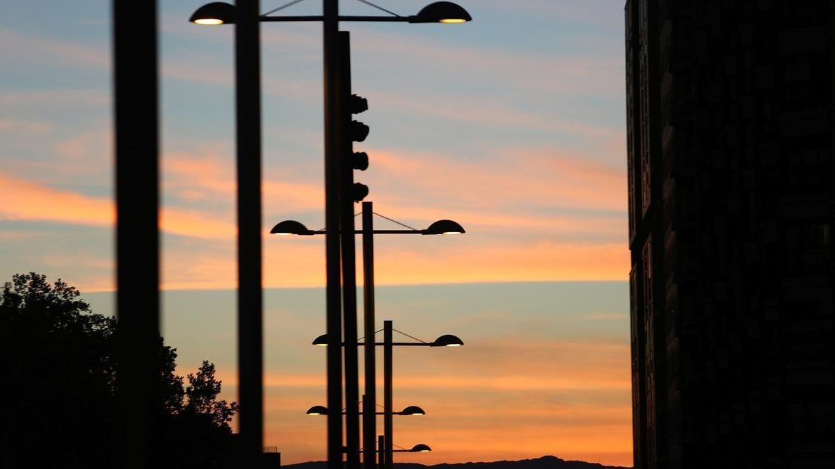 Imagen de archivo de unas farolas en Pamplona