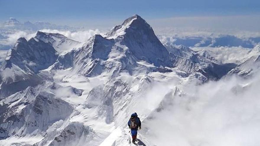 Hasta un 99% del volumen de los glaciares en la región del Everest podrían perderse para 2100