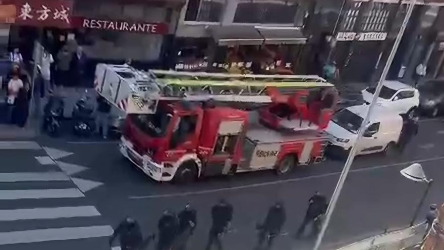 Reducen a un hombre que amenazaba con suicidarse en Basauri