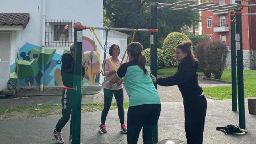 Galdakaok kalistenia jardunaldiak antolatu ditu urriaren 12an eta 18an Plazakoetxen