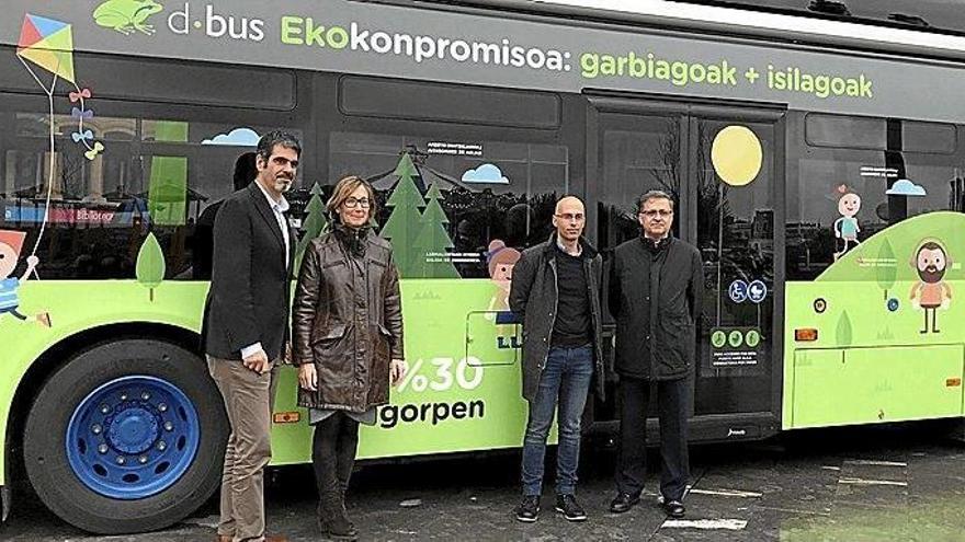 Dbus incorpora a su flota cuatro nuevos autobuses híbridos