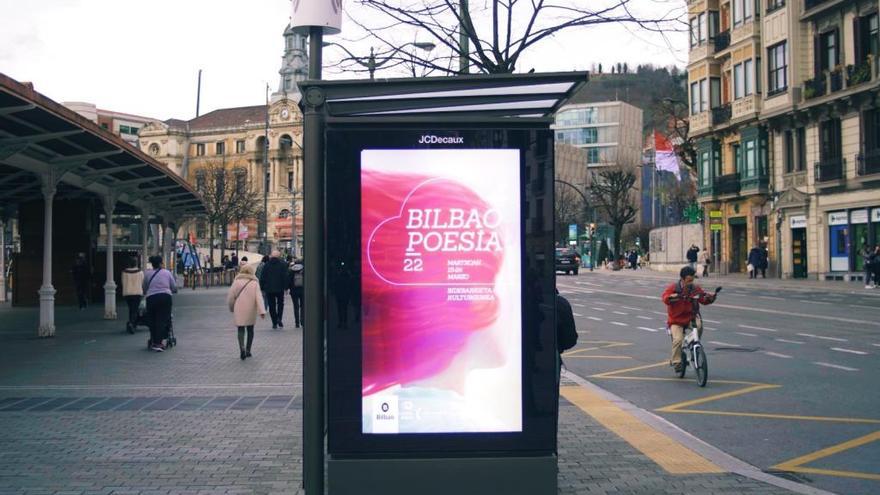 Mila lagunek baino gehiagok gozatu dute Bilbaopoesía jaialdiaz
