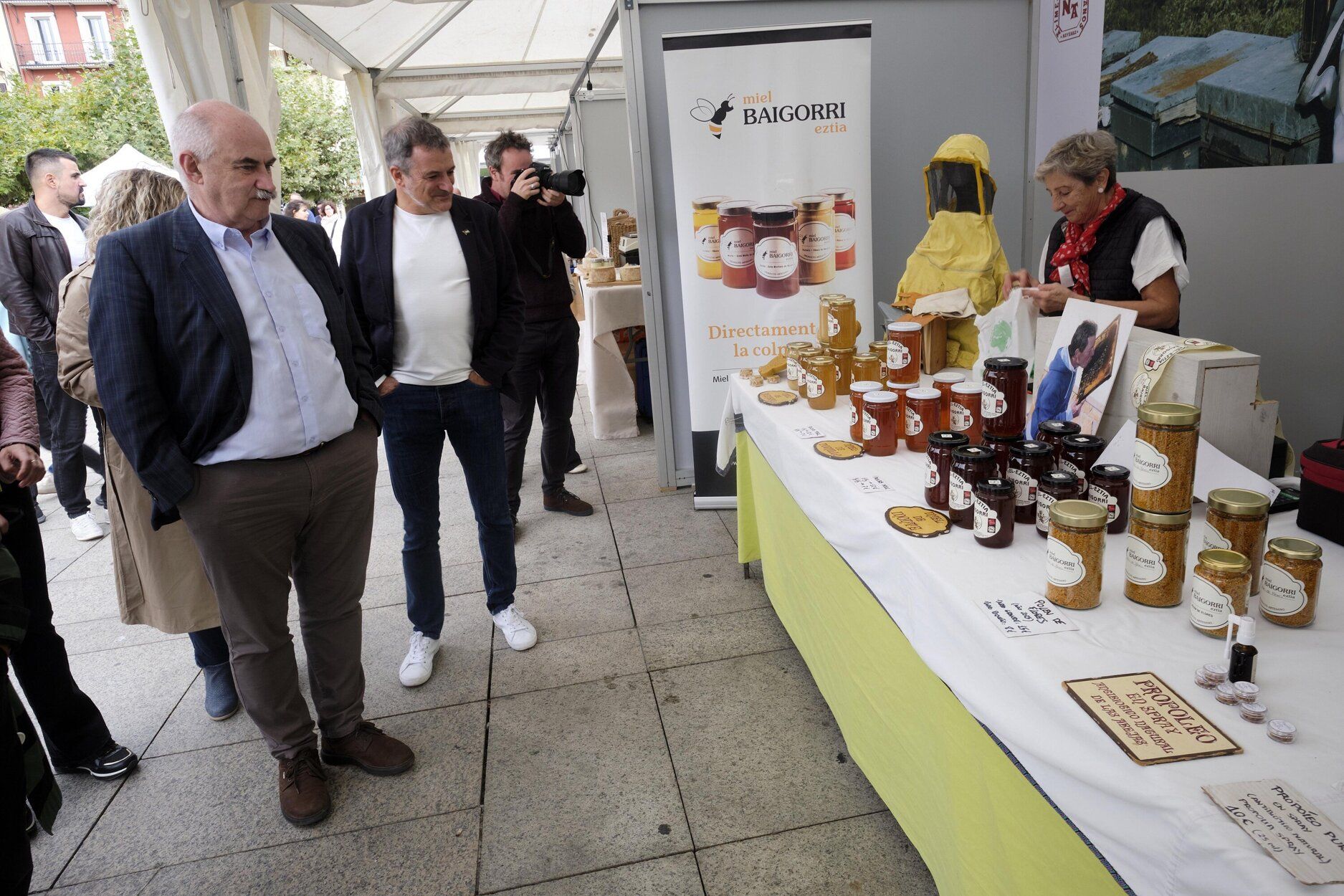 Fotos de la inauguración Feria de la Artesanía de Navarra en Pamplona