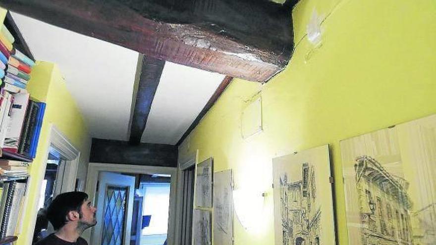 Aparecen grietas en viviendas de Fermín Calbetón tras una obra
