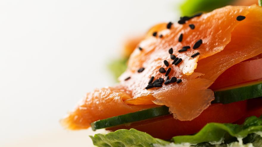 Alerta sanitaria por listeria en salmón ahumado distribuido en el Estado