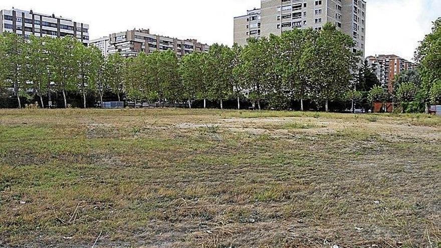 El solar de la casa Misericordia en el que se ubicarían la residencia y el nuevo área comercial.