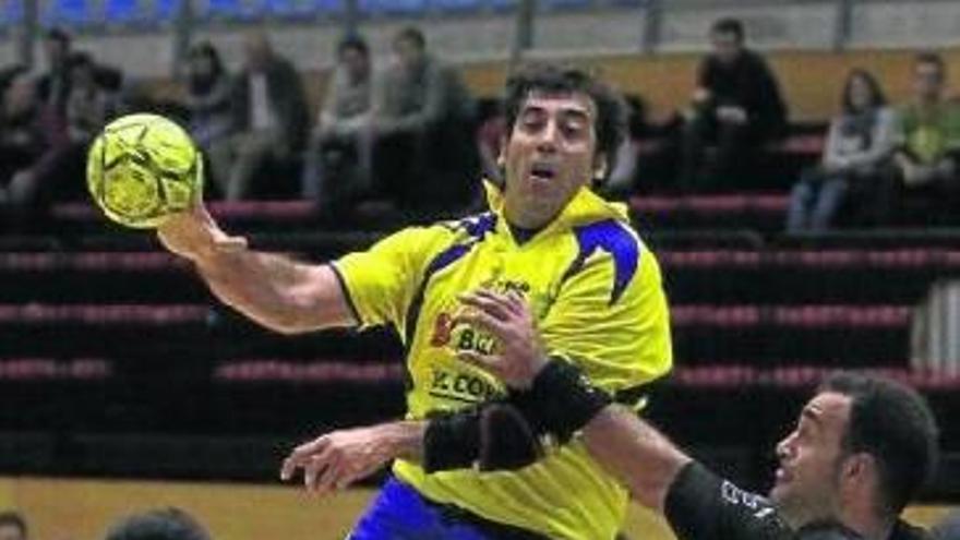 El Barakaldo revive a costa del Cajasol
