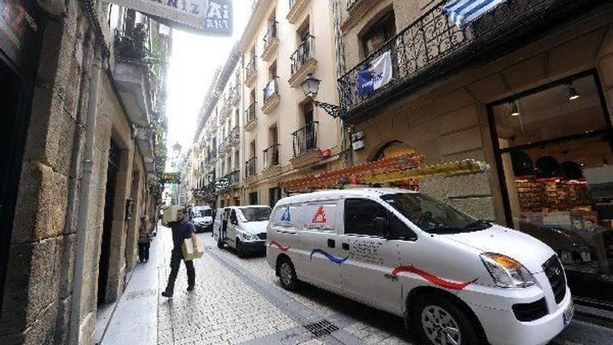 Los repartidores, esperando a las 7.00