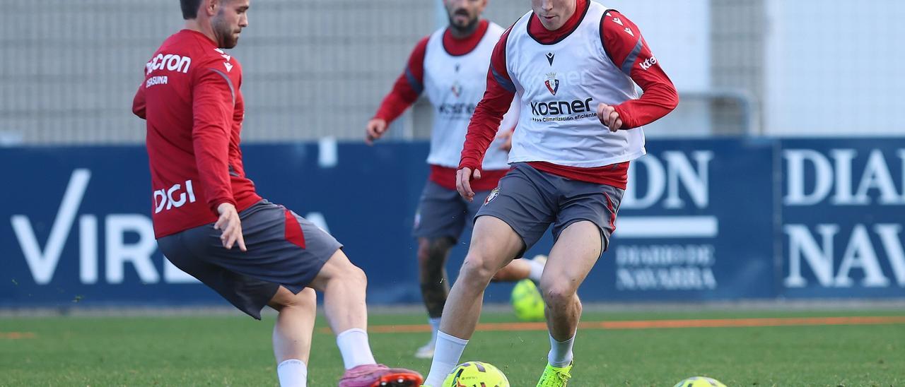 Fotos del entrenamiento de Osasuna (17/11/2025)