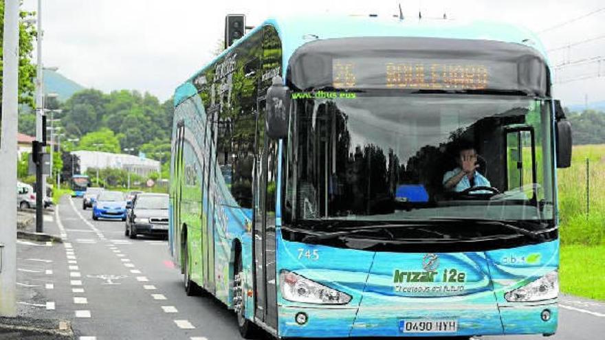 Dbus se adaptará al crecimiento del barrio de Txomin en 2019